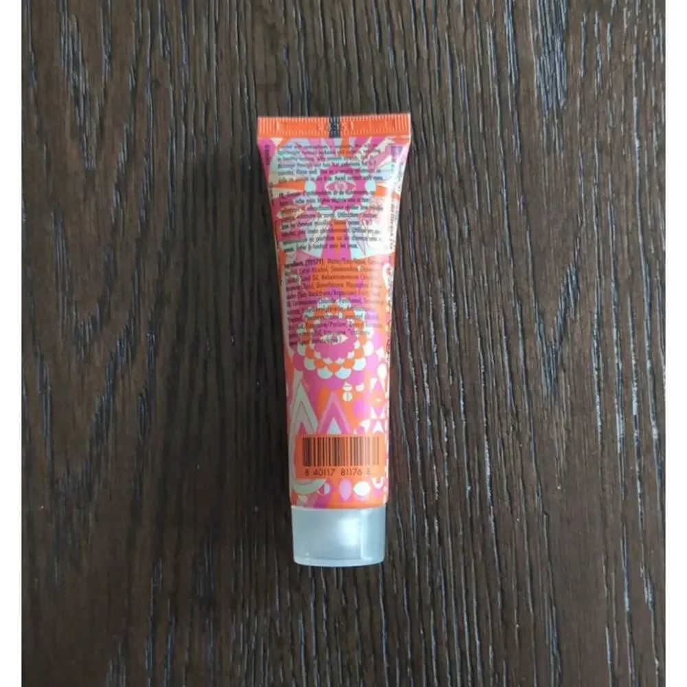 NEW amika Soulfood Nourishing Mask -Deluxe Sample / Travel / Hair Conditioner